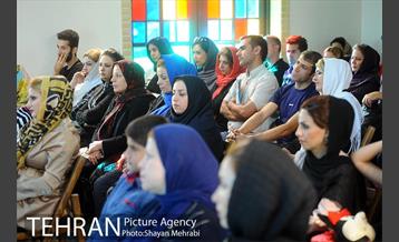 رونمایی از کتاب "این سه نفر را ببخشید" 4