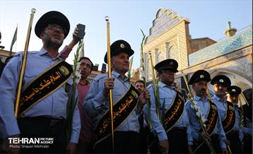 آیین تعویض پرچم گنبد حضرت عبدالعظیم الحسنی(ع) 38