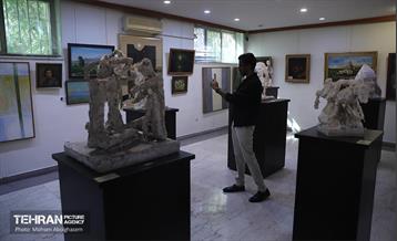 بازدید هیات دیپلماتیک از بناهای تاریخی منطقه ۱۲ 15