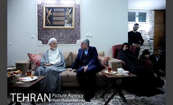 حضور شهردار تهران در منزل شهیدان مقدم 9