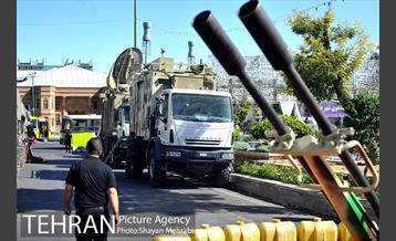 نمایشگاه دفاع مقدس در میدان بهارستان 19