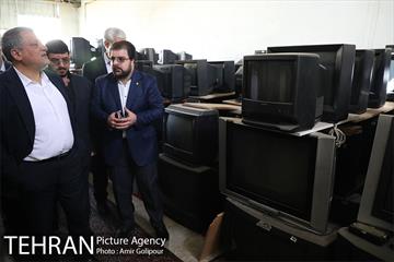 بازدید مهندس محسن هاشمی و دکتر شجاع پوریان از اماکن و پروژه های منطقه ۲۲ 13