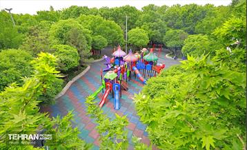 زمین بازی‌ بوستان لاله تهران 27