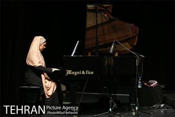 کنسرت گروه نوشه به خوانندگی احسان کرمی‎ 12