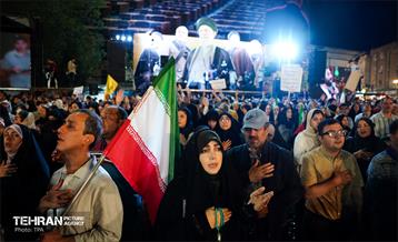 جشن ولادت حضرت زینب (س) در میدان انقلاب