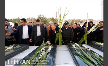 آیین برافراشتن بزرگترین پرچم جمهوری اسلامی ایران  5