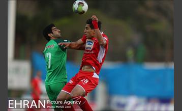 دیدار تیم های ذوب آهن و پرسپولیس 18