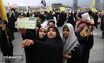 اجتماع «دختران آرمانی» 10