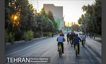 پویش سه شنبه های بدون خودرو در منطقه۱۶