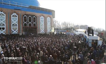 تشییع پیکر شهدای مدافع حرم در شهرک شهید محلاتی 9