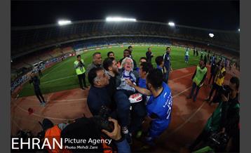 دیدار تیم های استقلال تهران و سپاهان اصفهان 3