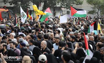 تشییع پیکر شهید اسماعیل هنیه در تهران - 2 32