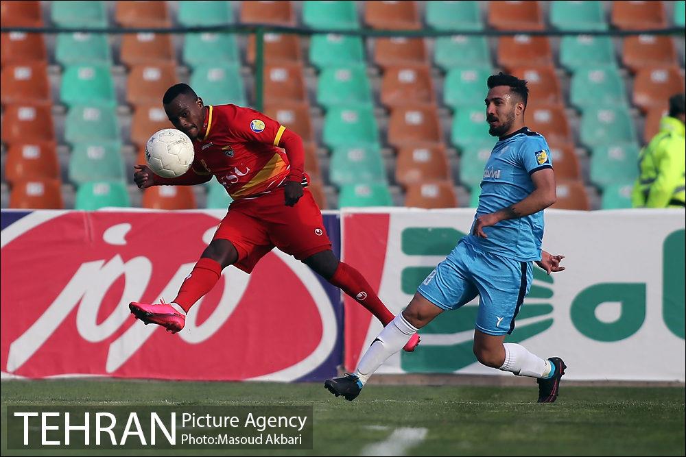 دیدار تیم های پیکان و فولاد خوزستان 7