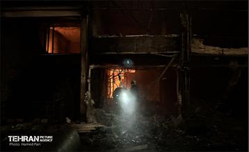 حریق در بازار آهن شادآباد 17