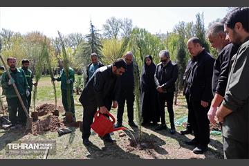 آیین درخت‌کاری به مناسبت روز طبیعت 13