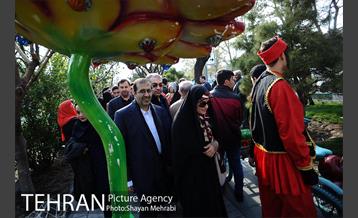 بازدید نماینده مجلس و استاندار تهران از نورزگاه بلوار کشاورز 2