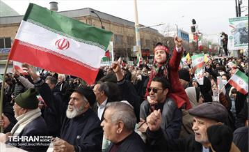 حضور و سخنرانی دکتر علیرضا زاکانی در اجتماع مردم زنجان در مراسم راهپیمایی ۲۲ بهمن 5