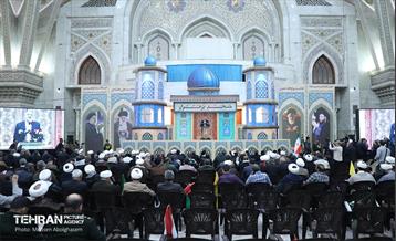 اولین همایش مسجد برقرار در حرم امام(ره) 3