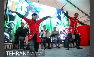 جشنواره نوروزگاه در میدان راه آهن 41