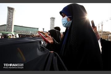 اهتزاز اَبَر پرچم متبرک ابا عبدالله حسین(ع) 12