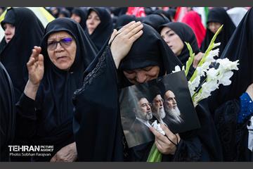 وداع با آقای شهید ایران- 2 40
