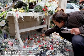 ادای احترام تهرانی ها به شهدای آتش نشان پلاسکو 15