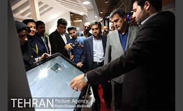 بازدید شهردار تهران از نمایشگاه الکامپ 12