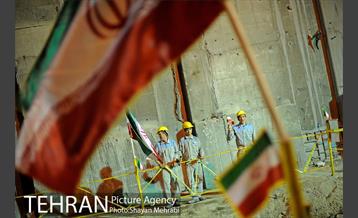 ورود دستگاه تمام مکانیزه(TBM) به ایستگاه مترو شهدا 18