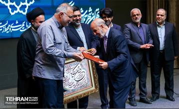 آیین تقدیر از چهار دهه خدمات علی محمد مختاری 5