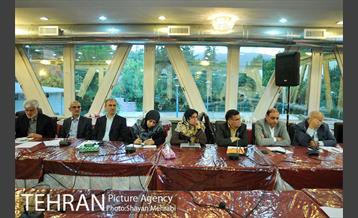 جلسه شهردار تهران با اعضای شورای شهر 18
