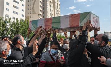 مراسم تشییع و خاکسپاری دوشهید گمنام دفاع مقدس در دریاچه چیتگر 6