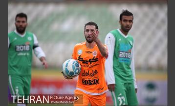 دیدار تیم های فوتبال سایپا و ماشین سازی تبریز