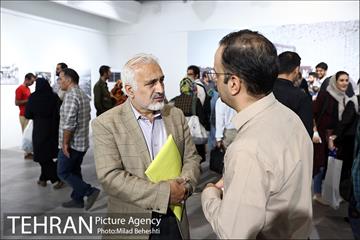 آیین گشایش نمایشگاه عکس ساسان مویدی و رونمایی از مجموعه کتب عکاسان جنگ 15