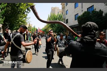 عزاداری ظهر عاشورا در تهران
