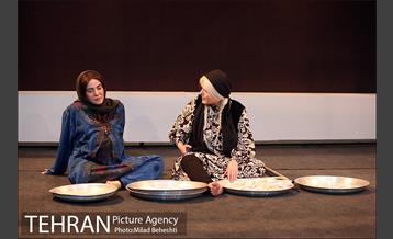 نمایش کمیته نان 10