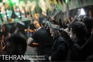 عزاداری شب تاسوعا در خیابان های تهران 40