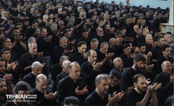 اقامه نماز ظهر عاشورا 15