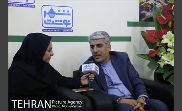 غرفه مرکز ارتباطات در هفتمین روز بیست و سومین نمایشگاه مطبوعات 18