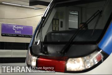 شبگردی اصحاب رسانه در خط 7 مترو تهران 19