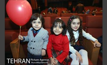 اکران خیریه انیمیشن مبارک در بازارچه رعد‎ 6