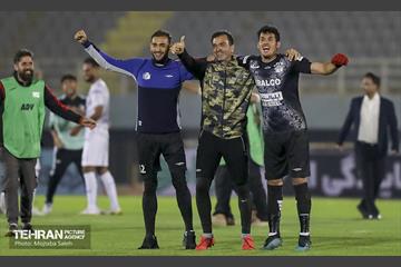 دیدار تیم های فوتبال پرسپولیس و آلومینیوم اراک 24