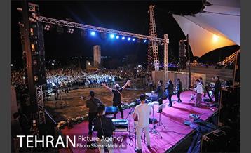 آیین گرامی‌داشت هفته‌ی جوان 30