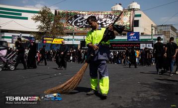 خدمت‌رسانی شهرداری تهران به جاماندگان اربعین حسینی 3