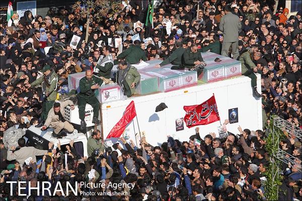 تشییع پیکر سپهبد قاسم سلیمانی و شهدای مقاومت در تهران  36