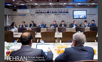 نشست شوراى ویژه معاونان شهردارى تهران با حضور شهردار تهران 36