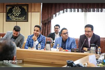 نشست هم اندیشی مدیران روابط عمومی با رییس مرکز ارتباطات شهرداری تهران 11
