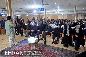 بازدید قائم مقام معاونت اجتماعی و جعمی از هنرمندان از سرای امید طلوع 47