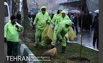 خدمات شهرداری تهران در پایان راهپیمایی یوم الله 22 بهمن 17