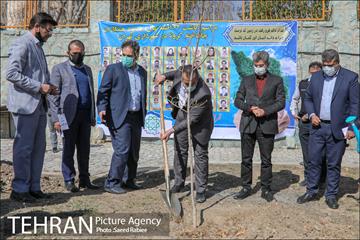 مراسم درختکاری به مناسبت یادبود همکاران جانباخته کرونا در شهرداری تهران 27
