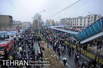 راهپیمایی یوم الله 22 بهمن 5